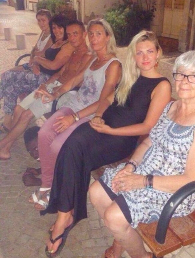 Gambar Ini Nggak Bisa Cuma Dilihat Satu Kali